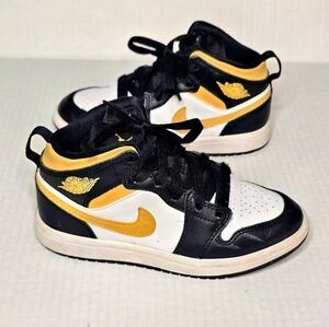 Jordan Kids Air Jordan 1 Mid Pollen Black White Sneakers Size 12C